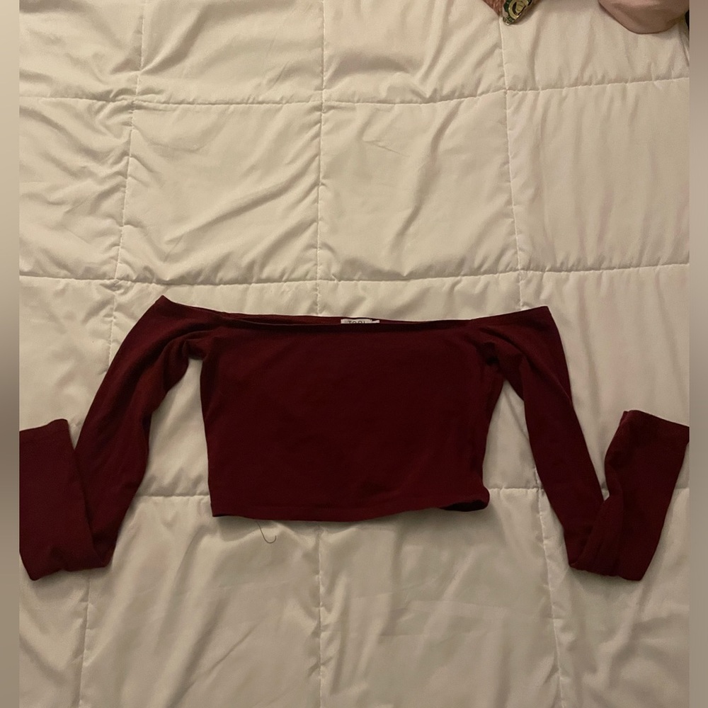 Cropped off the shoulder long sleeve